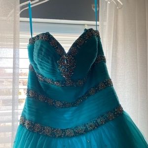 Sweet Sixteen Princess 👑 Dress Royal Blue